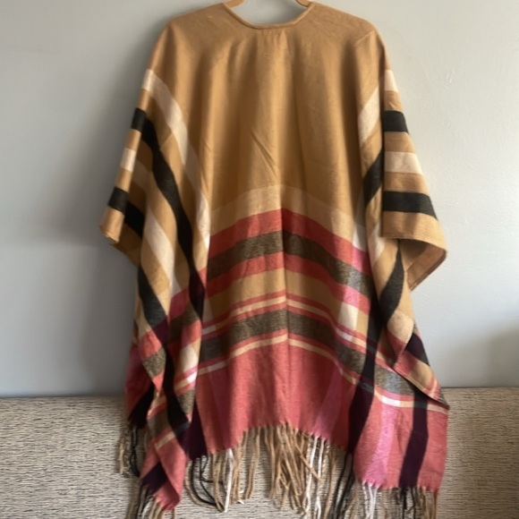 Women's Woolrich Luxe Soft Cozy Blanket Scarf Wrap Ruana Fringed One-Size - Picture 9 of 13